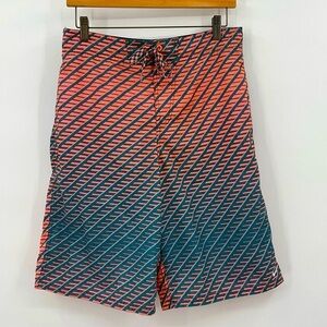 Nike‎ Grate E-Board Shorts Size Medium 11” Inseam Salmon/Blue D15